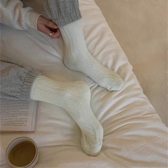 5 Pairs Of Ultra-Soft, Thickened, Mixed Color Plush Socks - Premium Blend - Picture 5 of 5